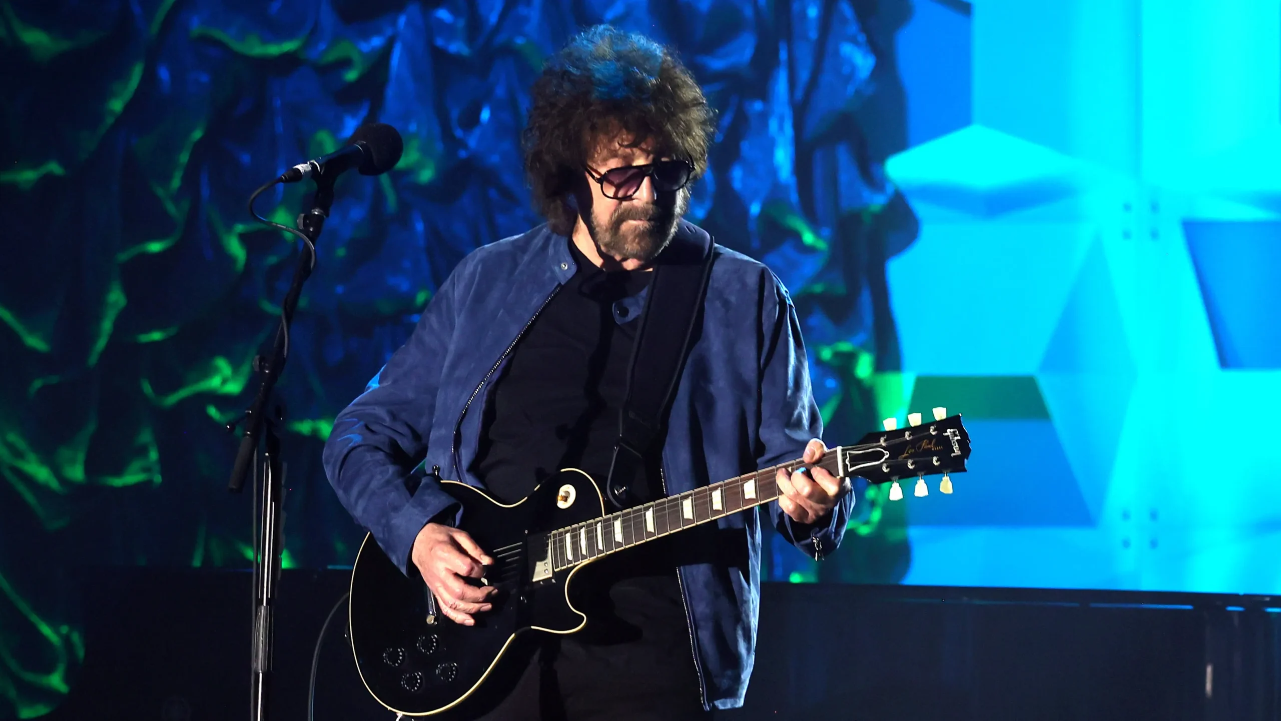 Jeff Lynne 'heartbroken' to cancel final ELO show amid health worries