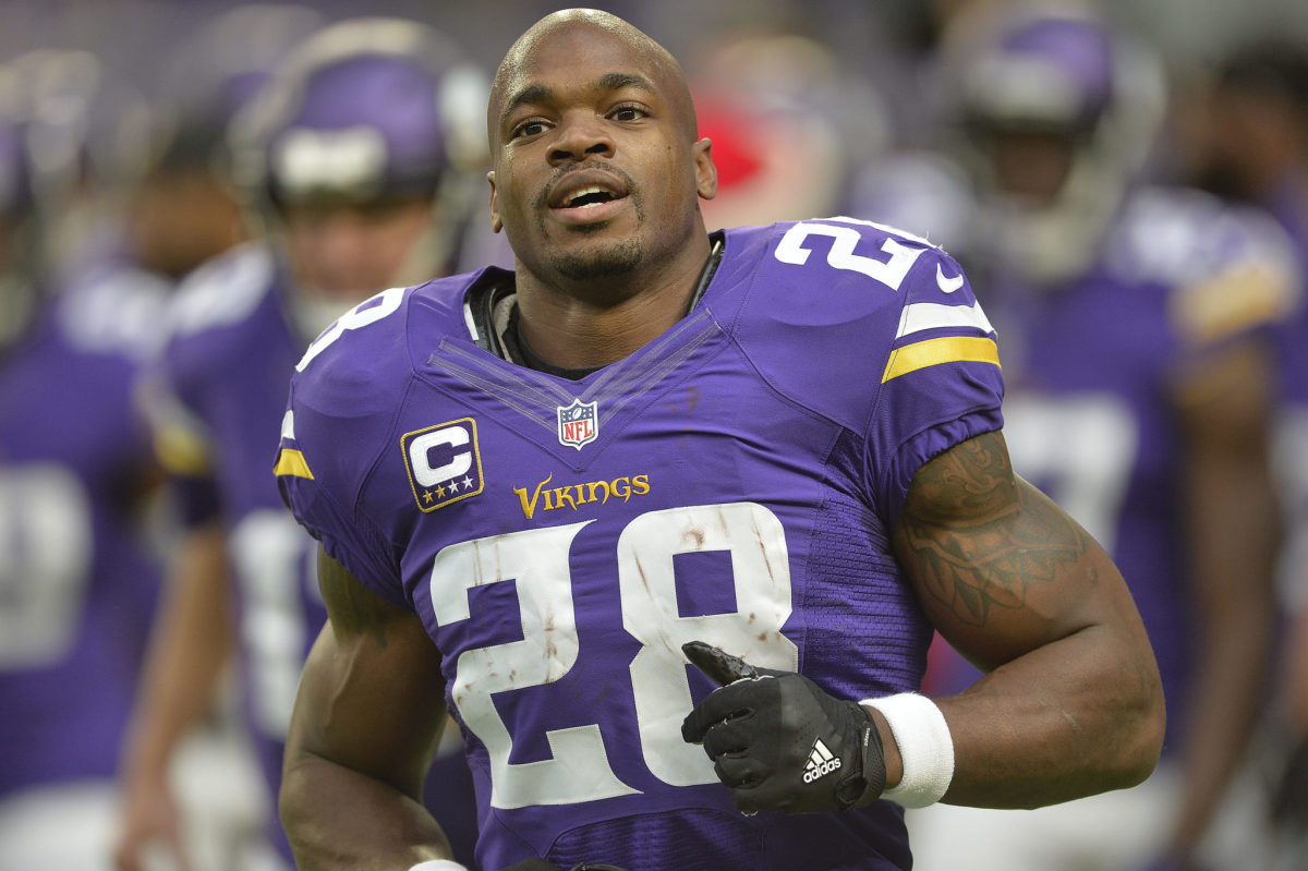 NFL Fans Are Growing Worried About Adrian Peterson