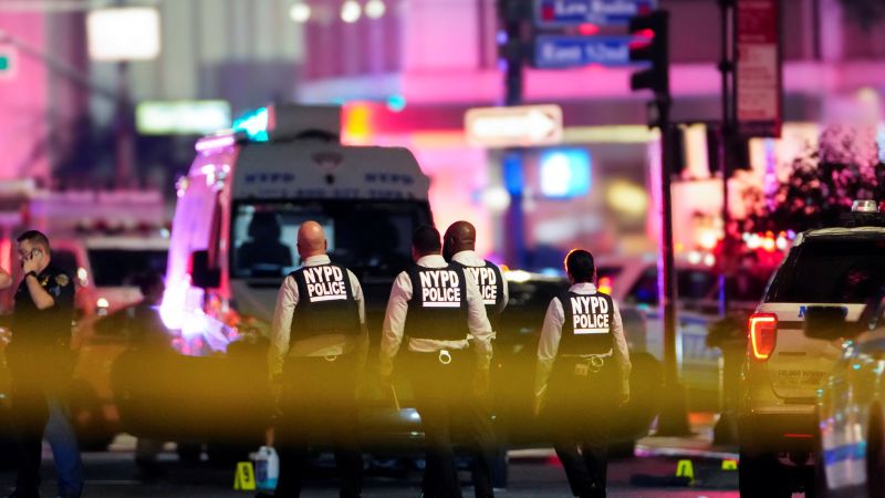 What we know about the Midtown Manhattan gunman and how the shooting unfolded