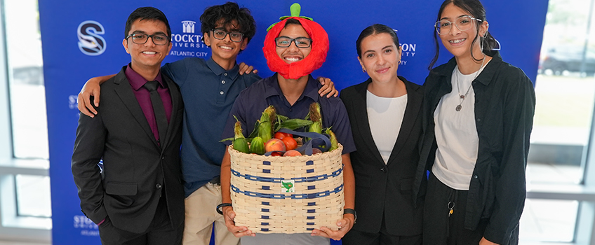 High School Students Roll the Dice on New Business Ventures