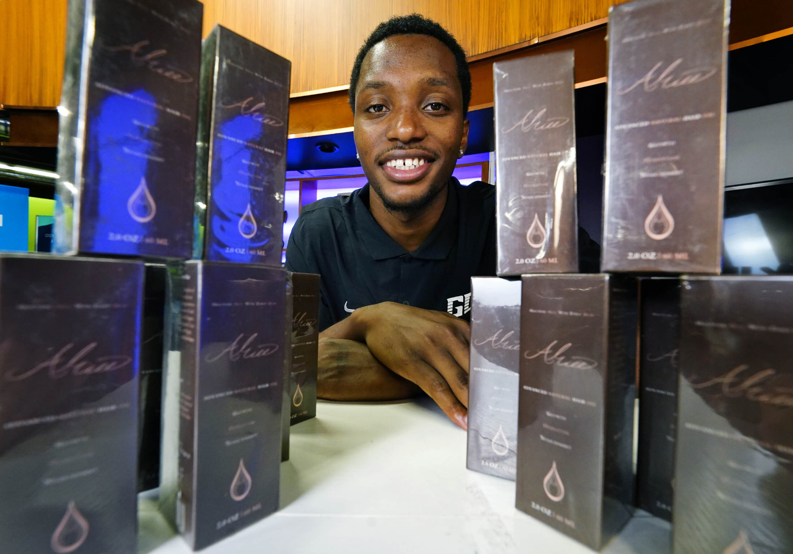 Student hoping to turn heads with hair treatment business finds a home at GCU