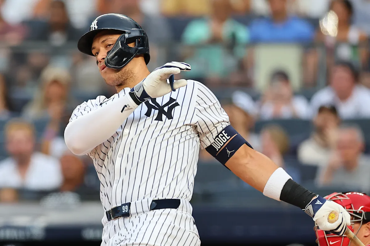 Yankees' Aaron Judge diagnosed with flexor strain, will be placed on IL