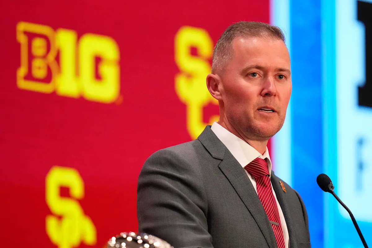 Lincoln Riley believes this year's Trojans have what it takes
