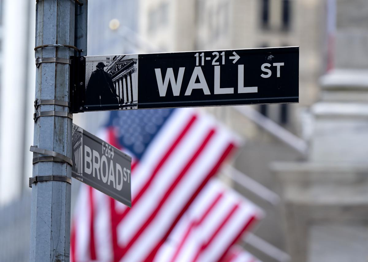 Stock market today: Nasdaq, S&P 500 waver amid wave of earnings as tariffs bite GM profit