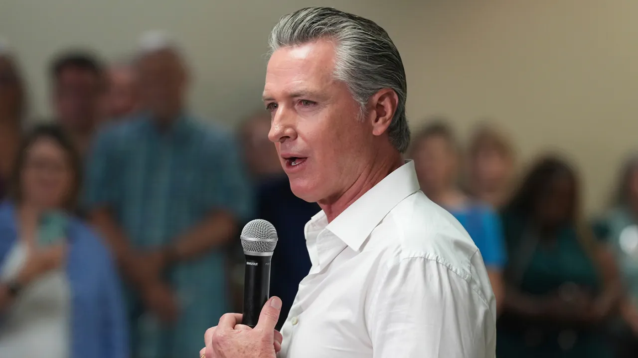 Democrats seek to fight fire with fire on redistricting