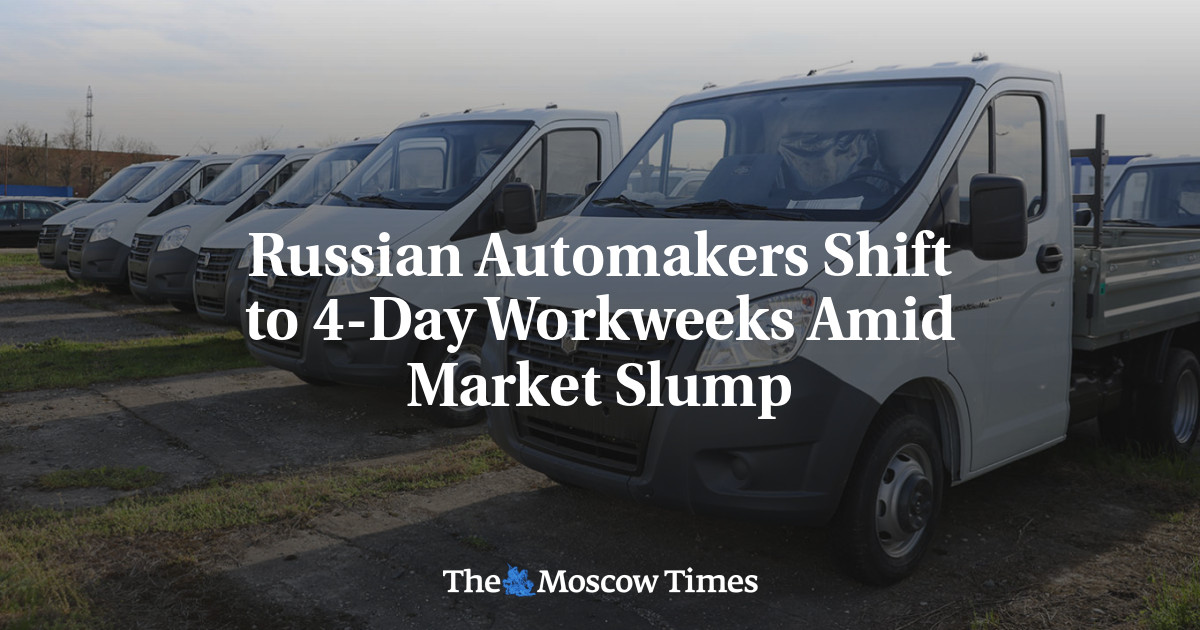 Russian Automakers Shift to 4-Day Workweeks Amid Market Slump