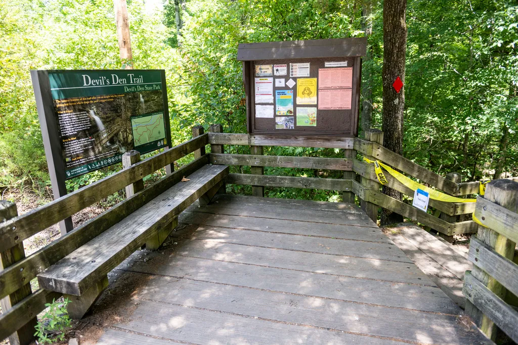 Couple killed in Arkansas state park have Bakersfield connection