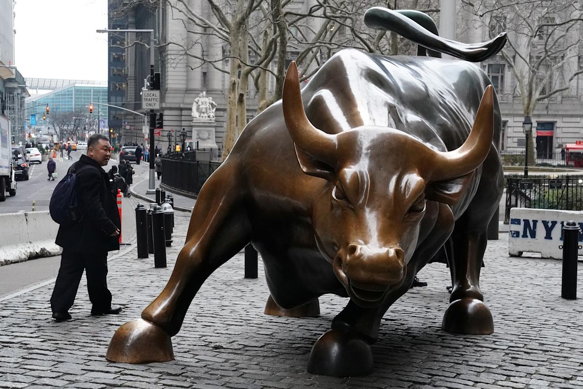 Signs of stock market 'euphoria' on the rise as markets cap 5-day streak of record highs