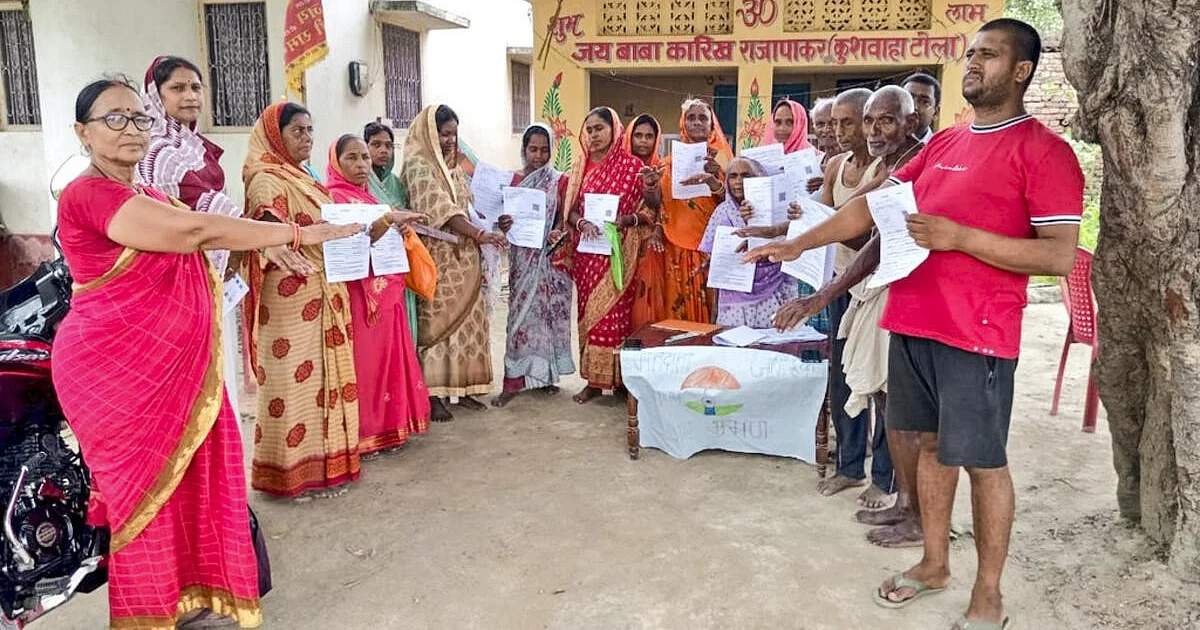 Bihar Voter Roll Update: SC Flags Concerns as ECI's Revision Sparks Row
