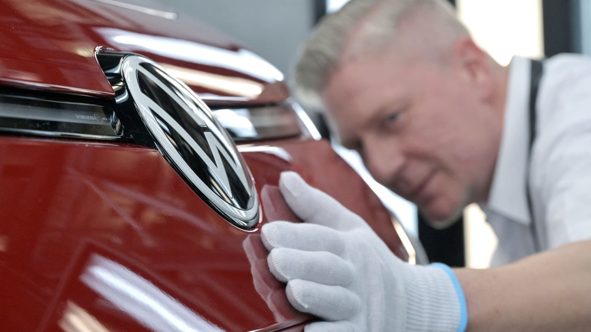 Germany’s auto giants rally as U.S.-Japan trade deal raises hopes of a tariff breakthrough