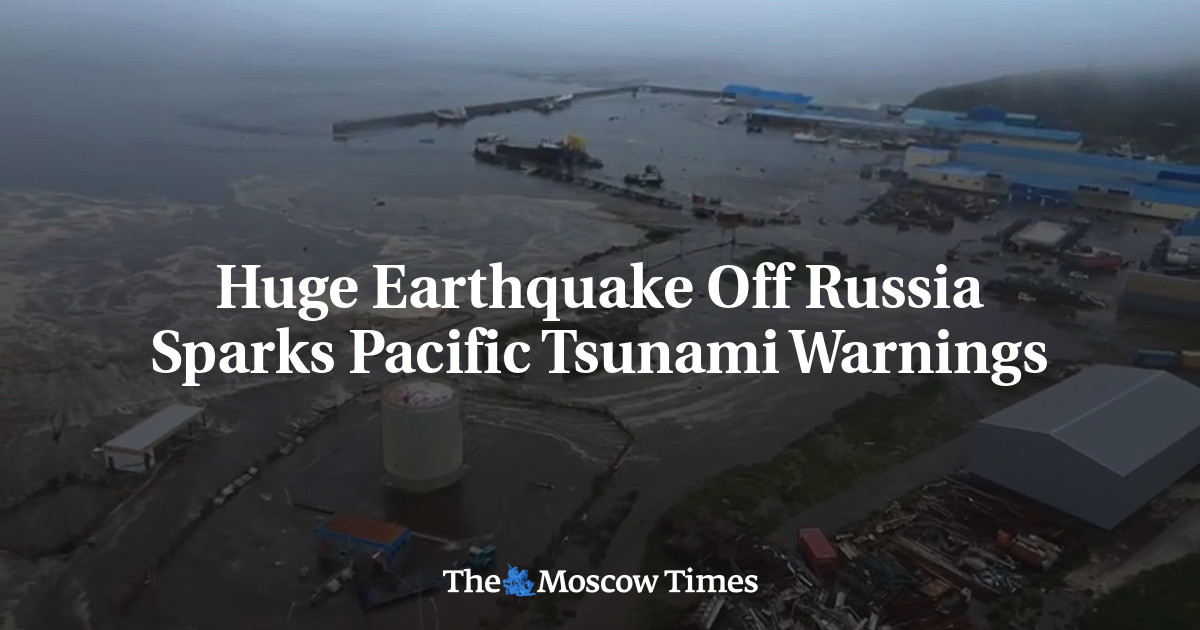 Huge Earthquake Off Far East Russia Sparks Pacific Tsunami Warnings