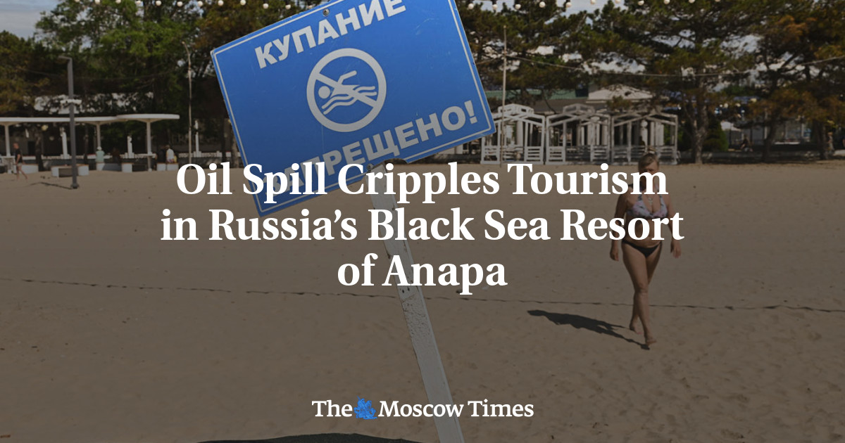 Oil Spill Cripples Tourism in Russia’s Black Sea Resort of Anapa