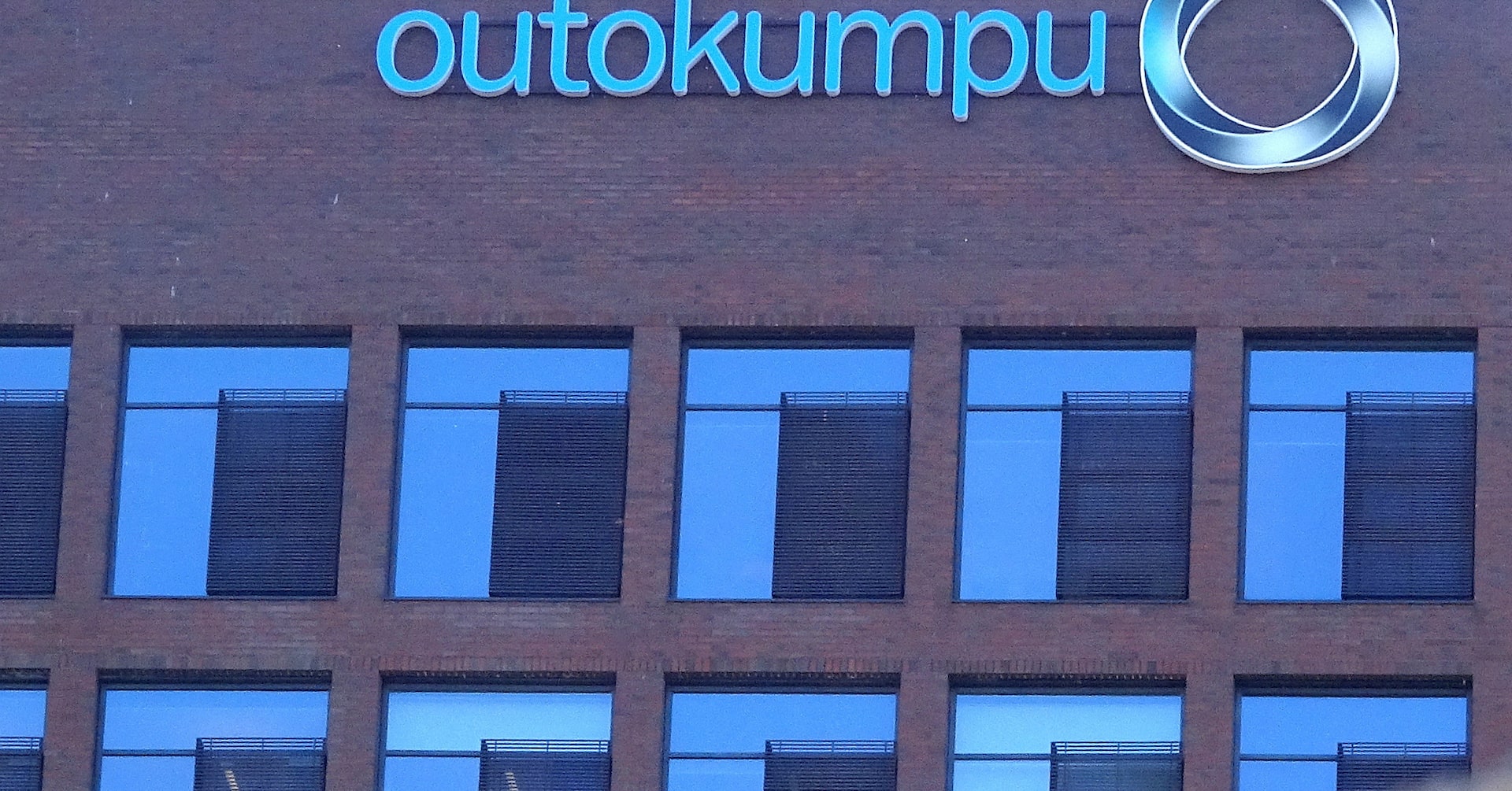 Finland's Outokumpu beats earnings estimates in challenging environment