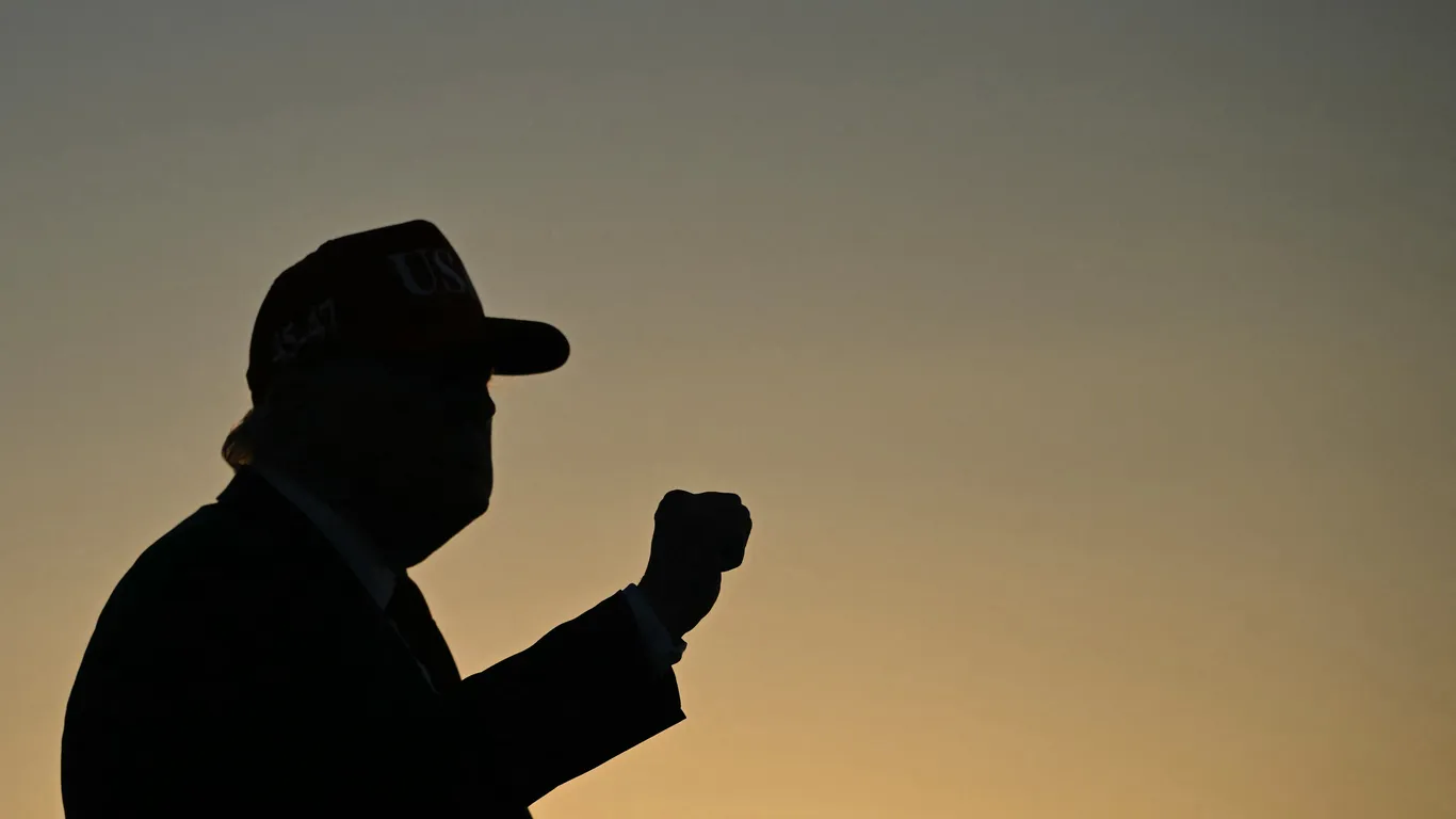 Trump's crowning moment is ammo for Dems in '26
