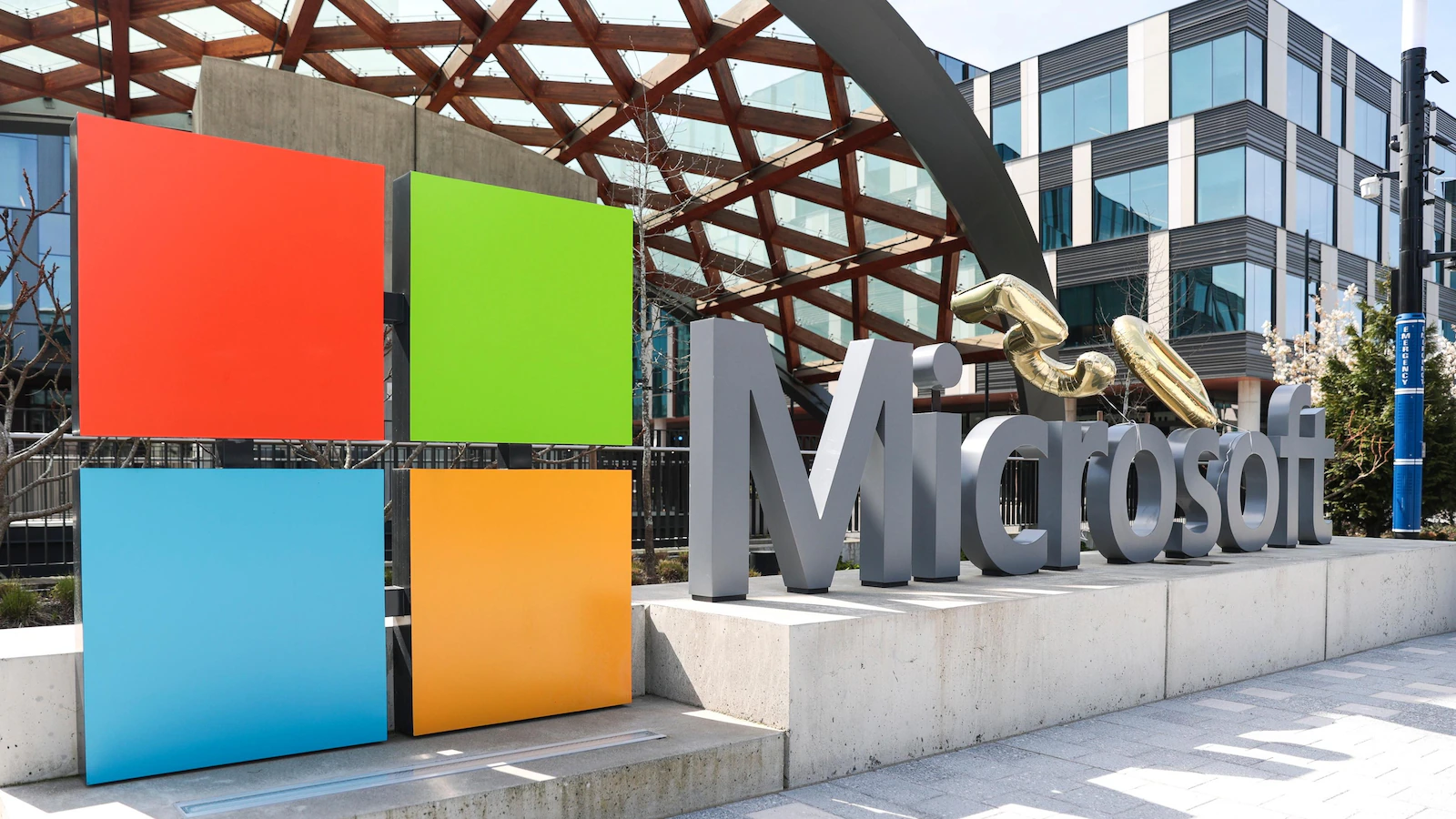 Microsoft Authenticator is ending password autofill soon. How to set up a passkey before Aug. 1