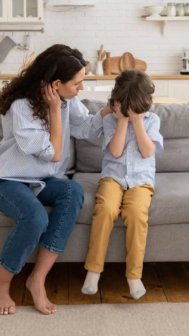 9 Glaring Signs Your Child Feels Unloved