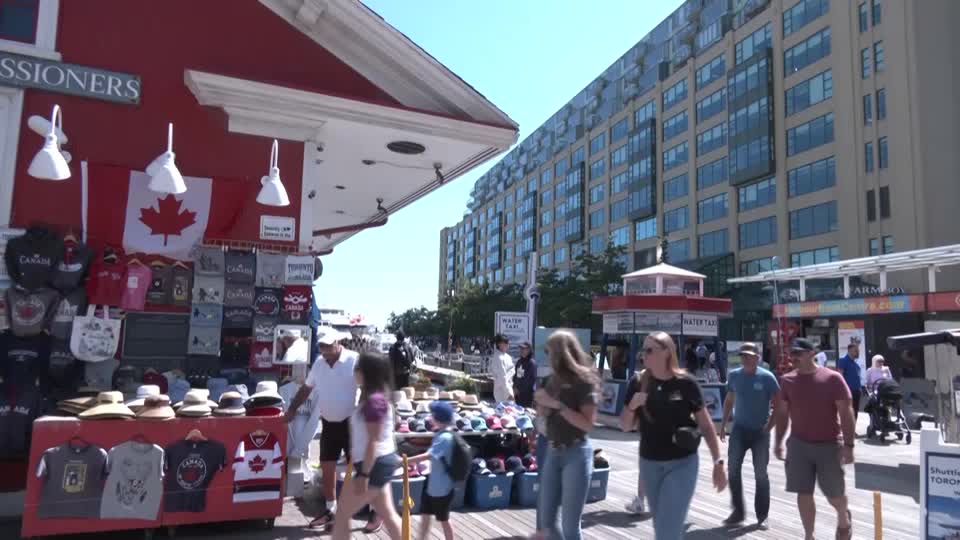 Canadians vacationing closer to home as they ditch US travel
