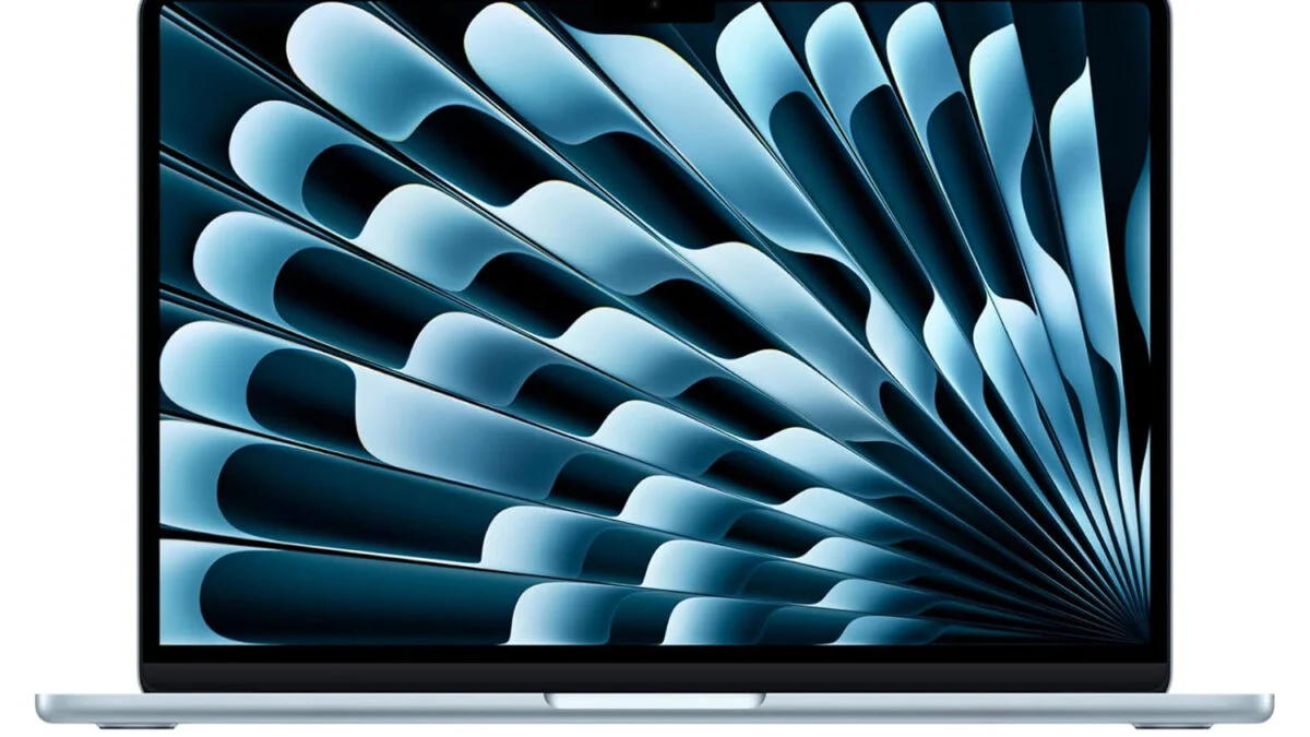 Apple Is Mad at Amazon, 2025 MacBook Air (16GB RAM, 256GB SSD) Now Selling for Literally Peanuts