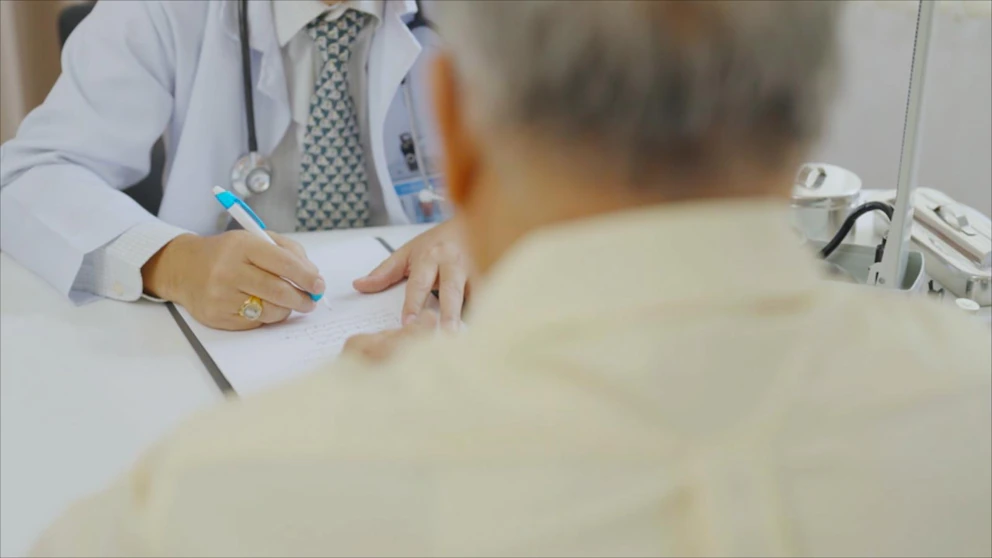 Video Medical expert examines latest health guidelines