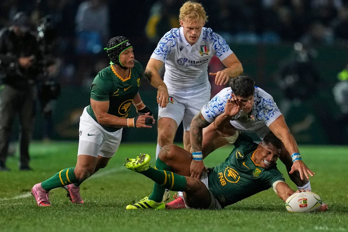 Springboks hold off Italy 42-24 at Loftus