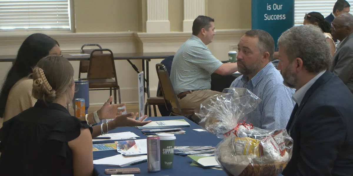 SBA offers tips for starting up small businesses and securing loans from lenders