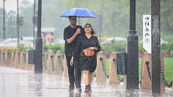 Delhi Weather Alert: Red Alert! Heavy rainfall lashes national capital