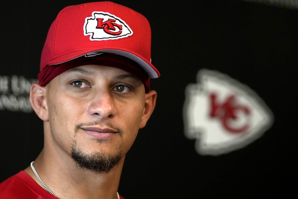 Did NFL offseason change list of contenders? Plus Wimbledon upsets continue