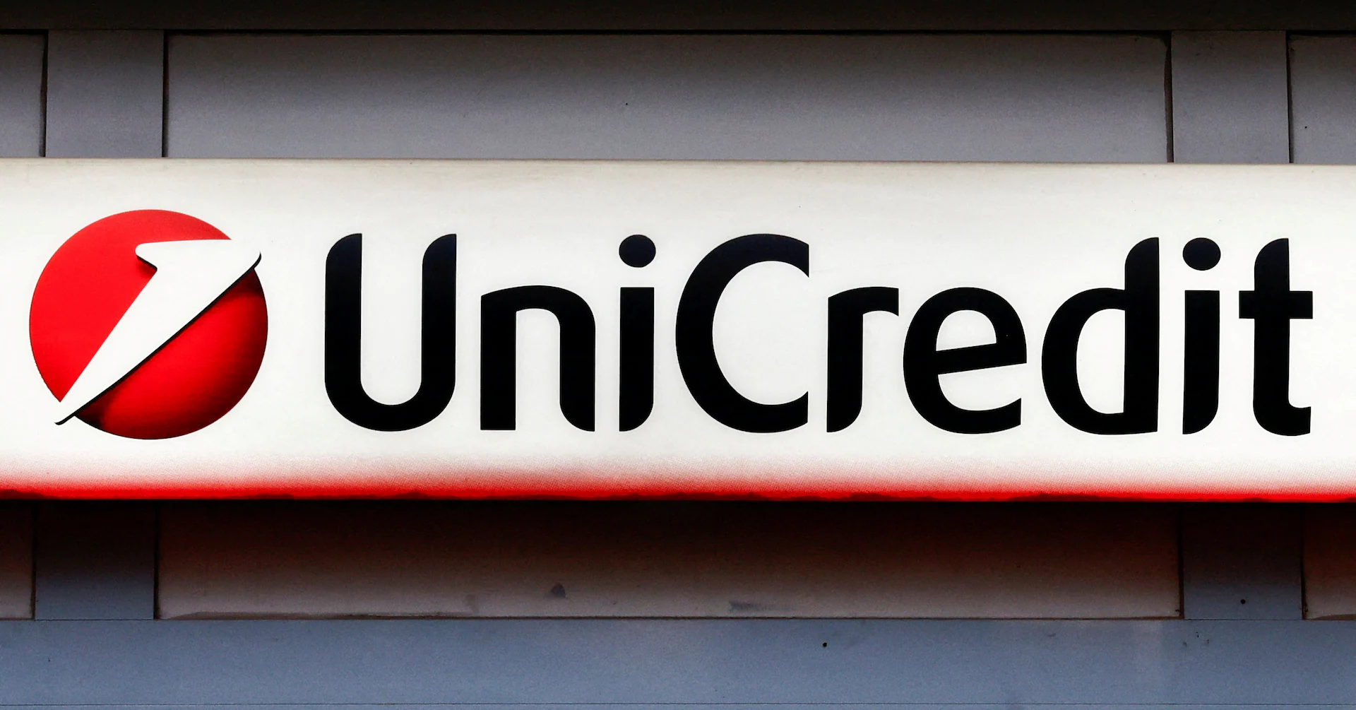 Court upholds in part UniCredit's appeal against Italy's decision on Banco BPM bid