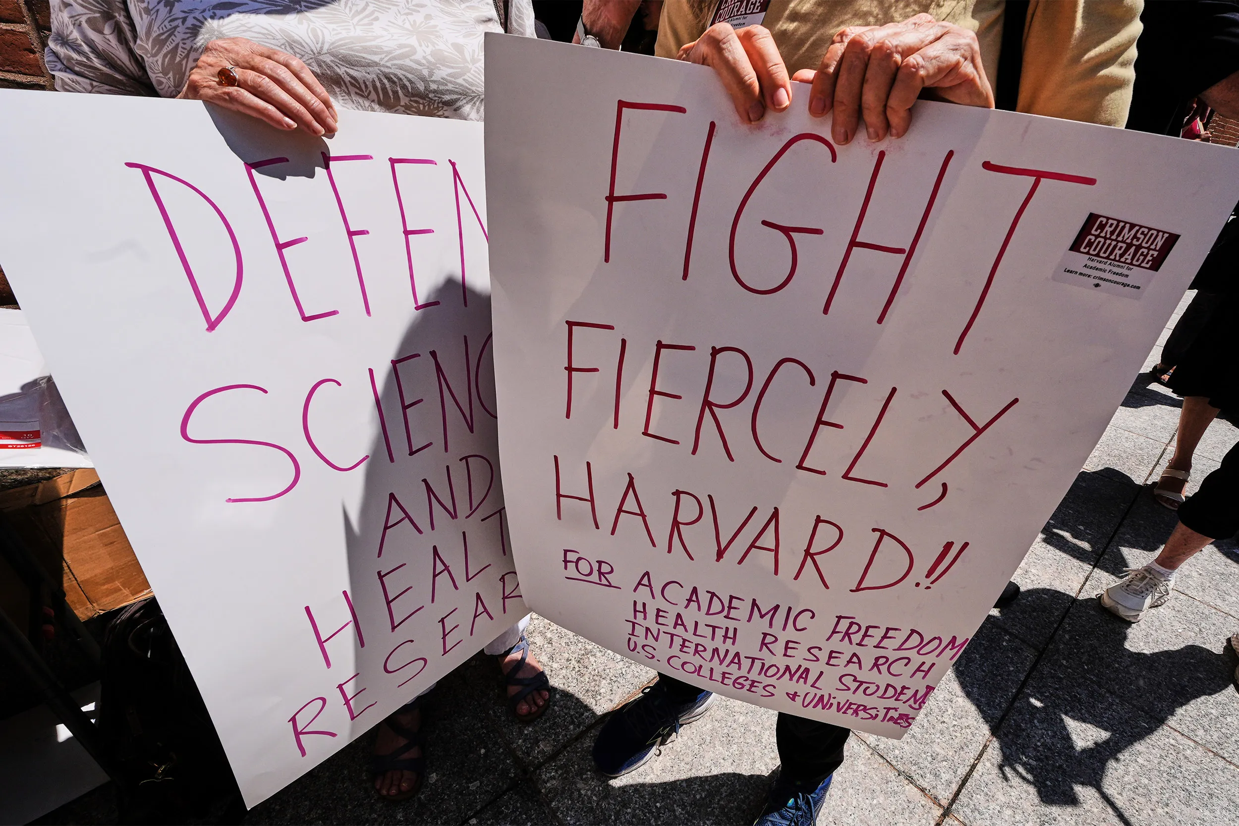 Harvard seeks restoration of research funds
