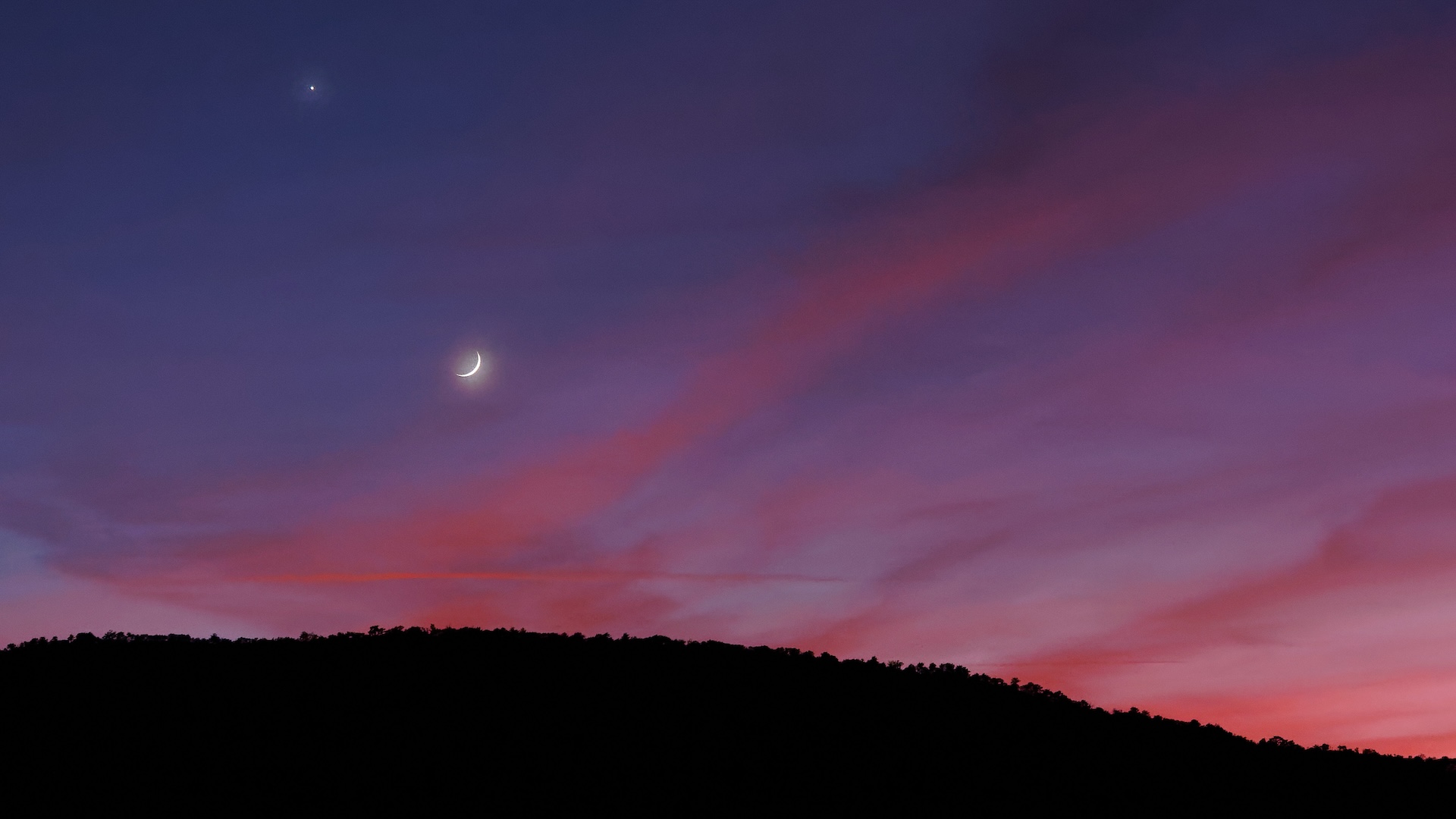 Moon, Mars, and meteors: Why July 28 is the best night for skywatching all summer