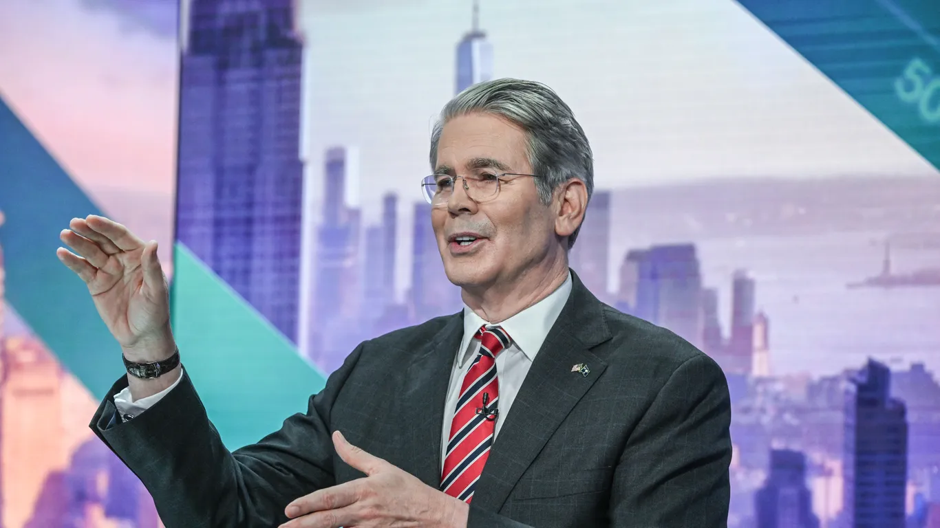 Tariffs return to April rates on August 1 without deals, Bessent says