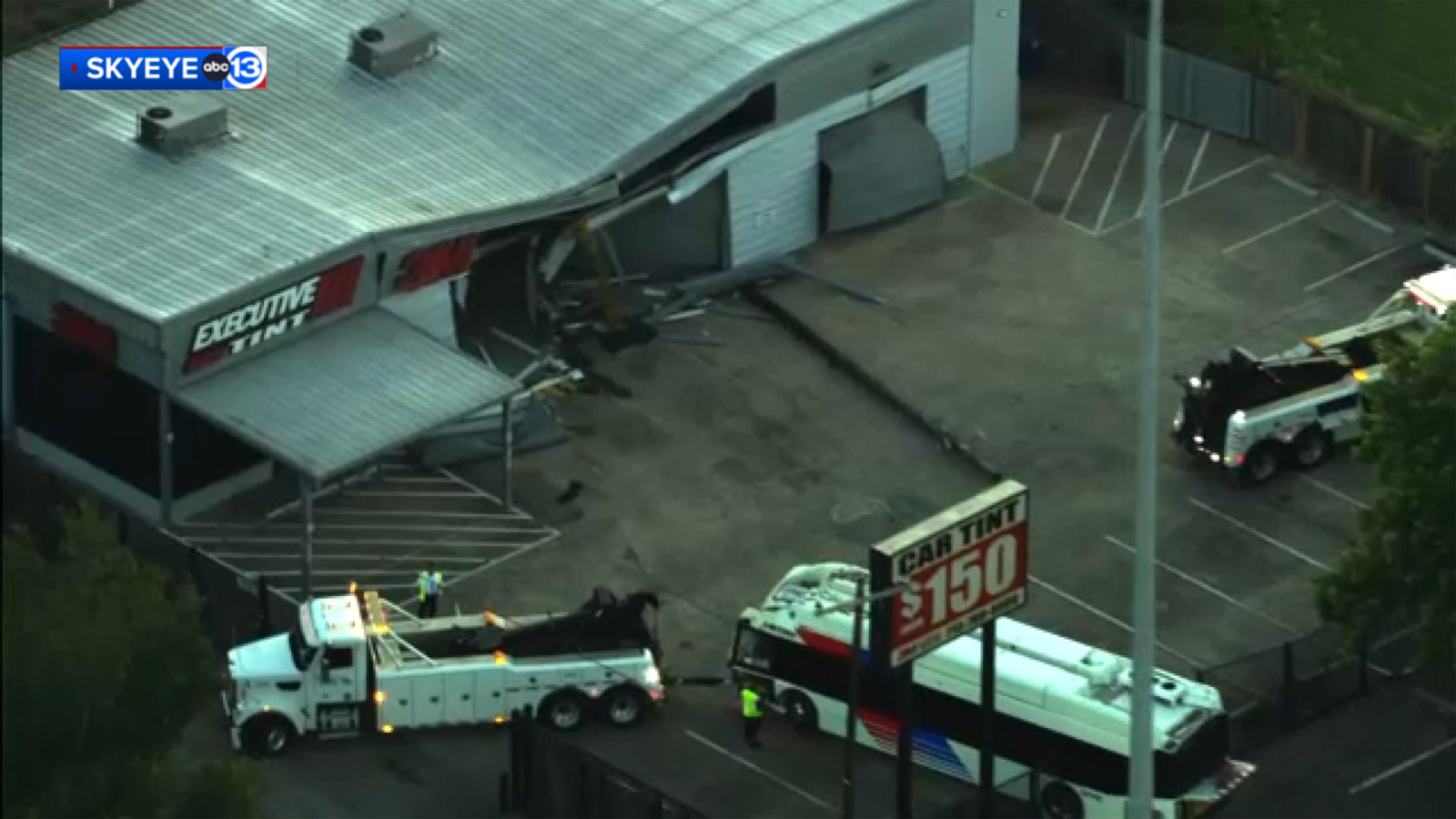 Bus driver suffered medical episode before crashing into north Houston business, METRO says