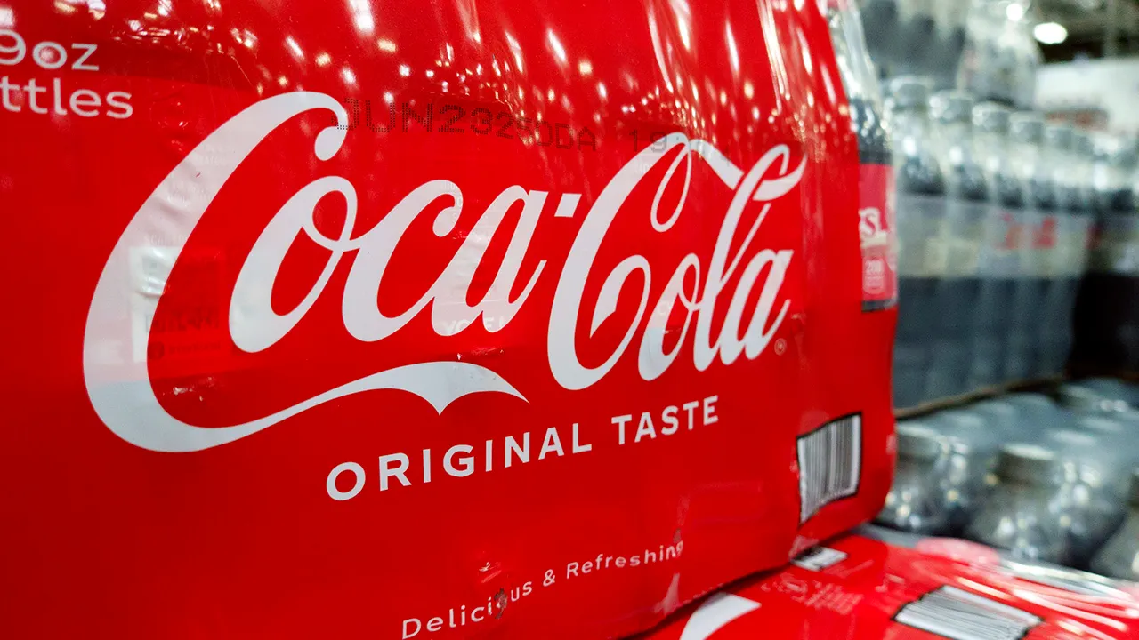 Coca-Cola to launch new product with cane sugar this fall following Trump push
