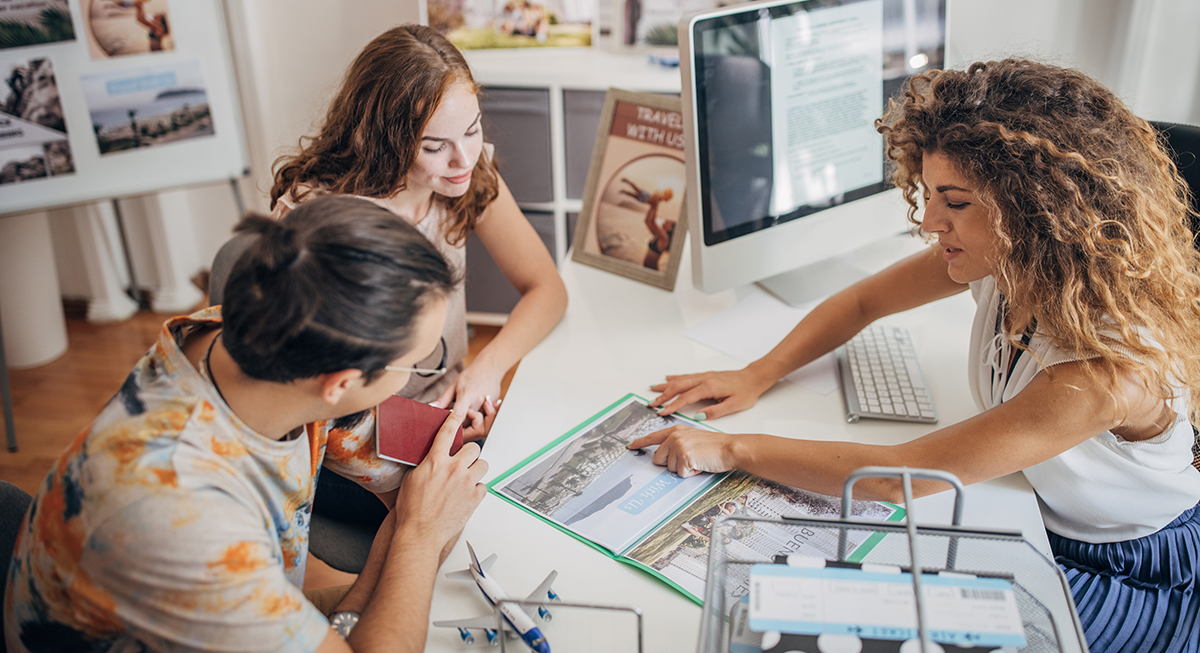 11 Genius Travel Agent Secrets for Smarter and Cheaper Trips