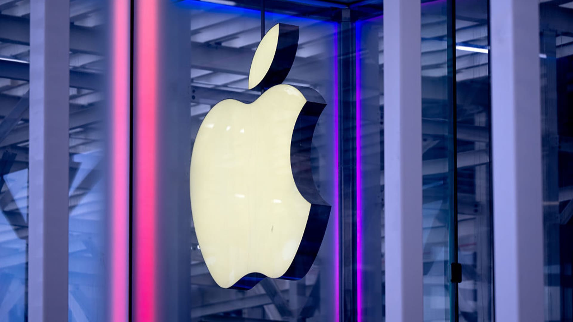 Apple likely to launch foldable iPhone in September 2026, predicts JPMorgan