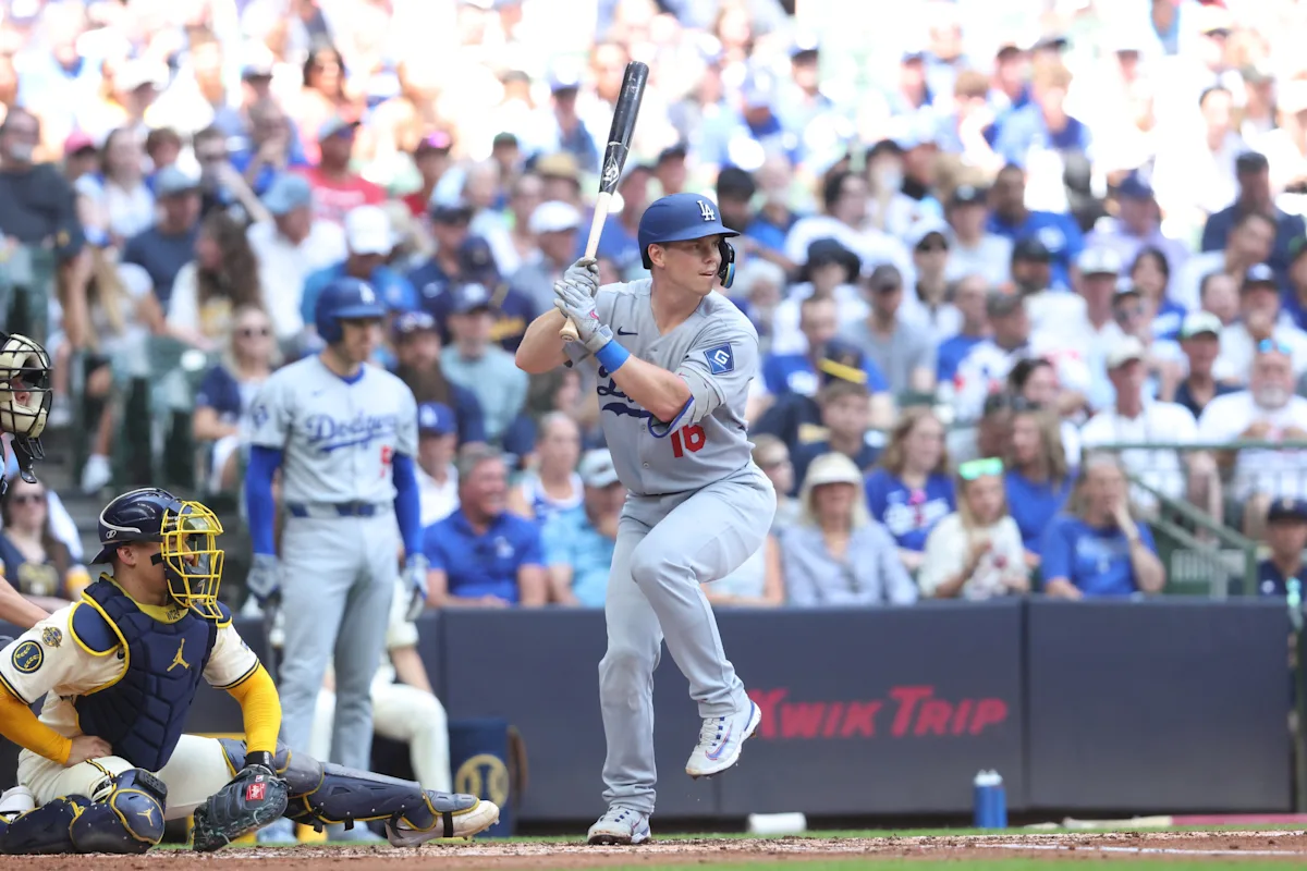 Dodgers, Brewers trade with each other during their series finale