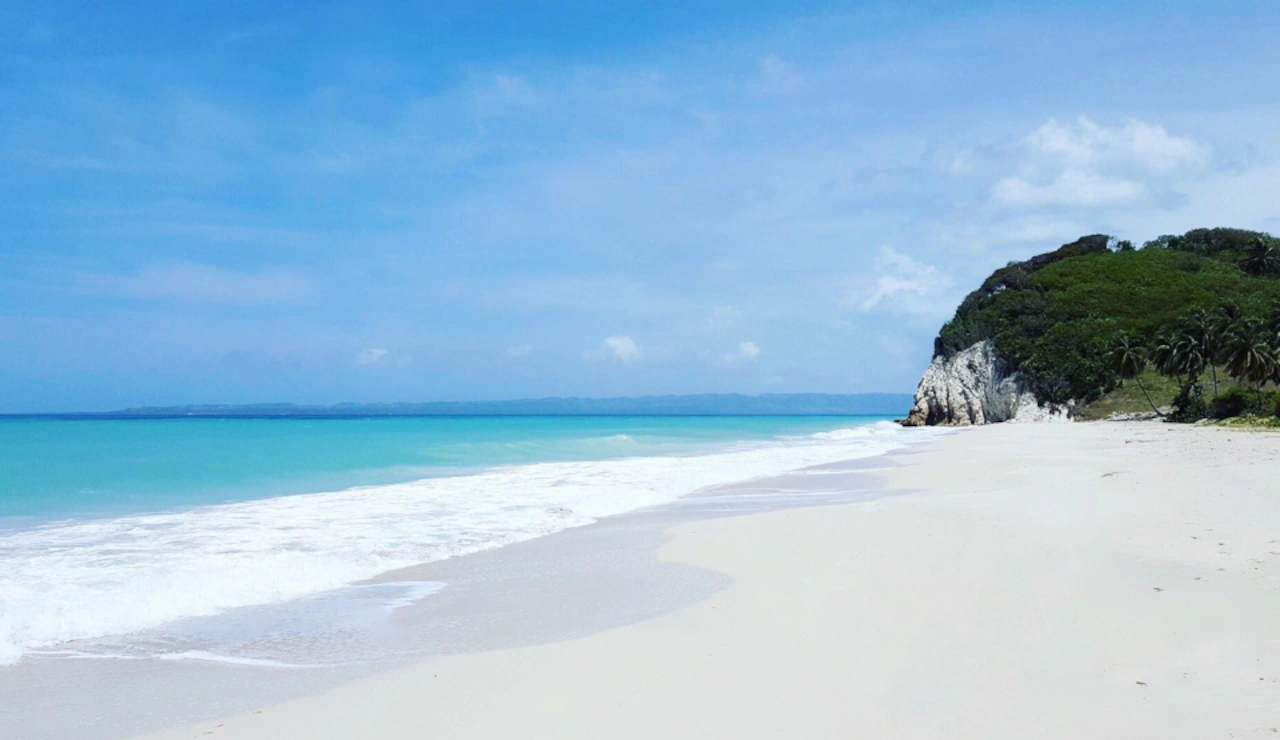 U.S. warns tourists ‘do not travel’ to sections of this Caribbean island