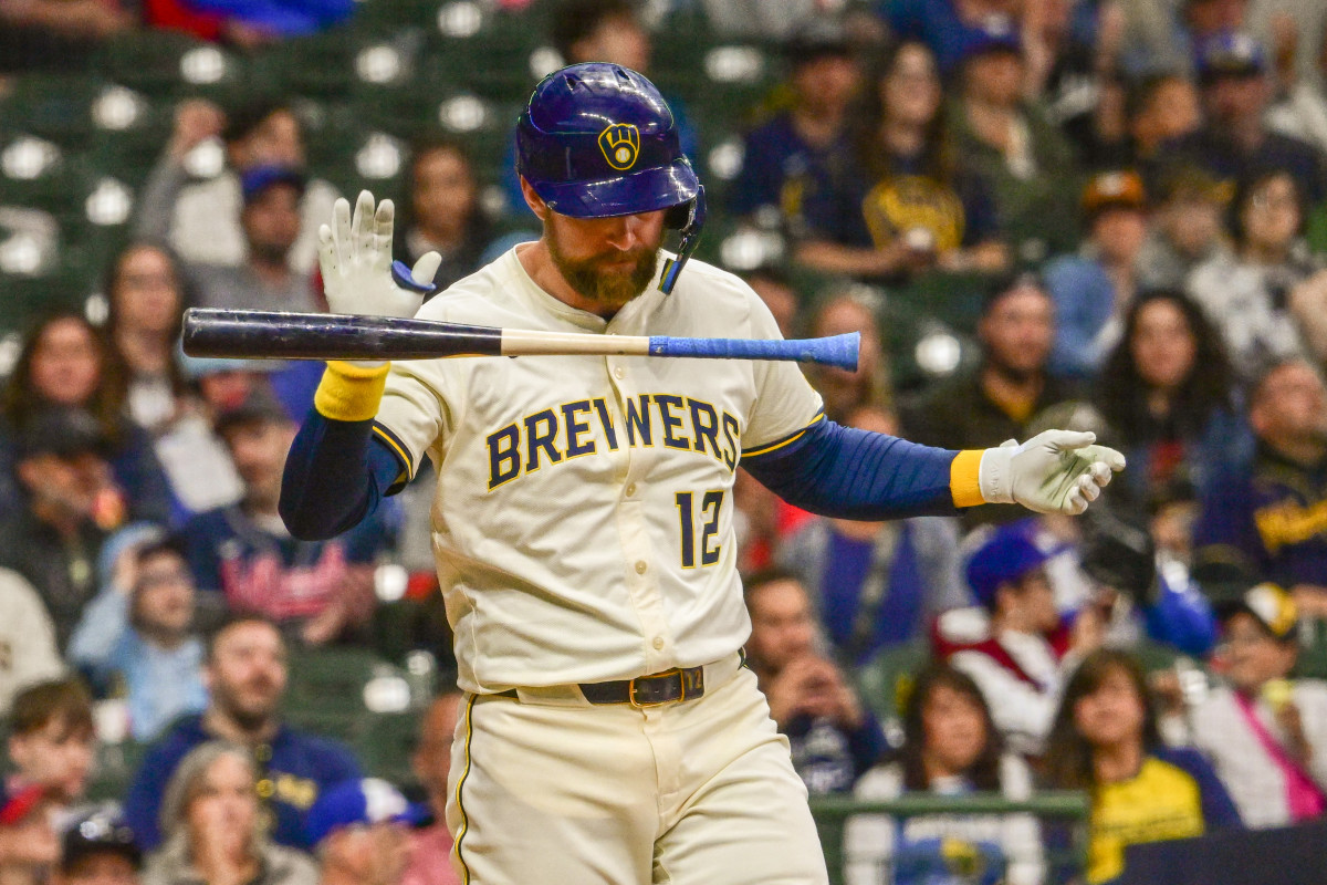 Brewers Announce Rhys Hoskins News After Leaving Marlins Game