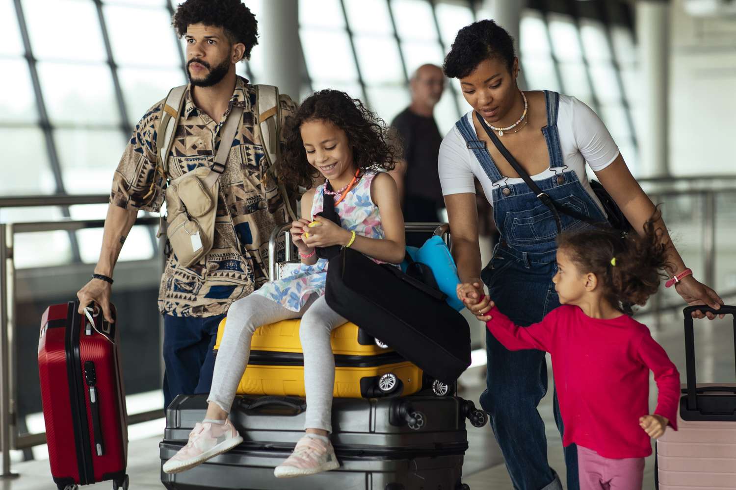 Turn Your Spare Change into Airfare: Travel Hacking with Micro-Investing Apps