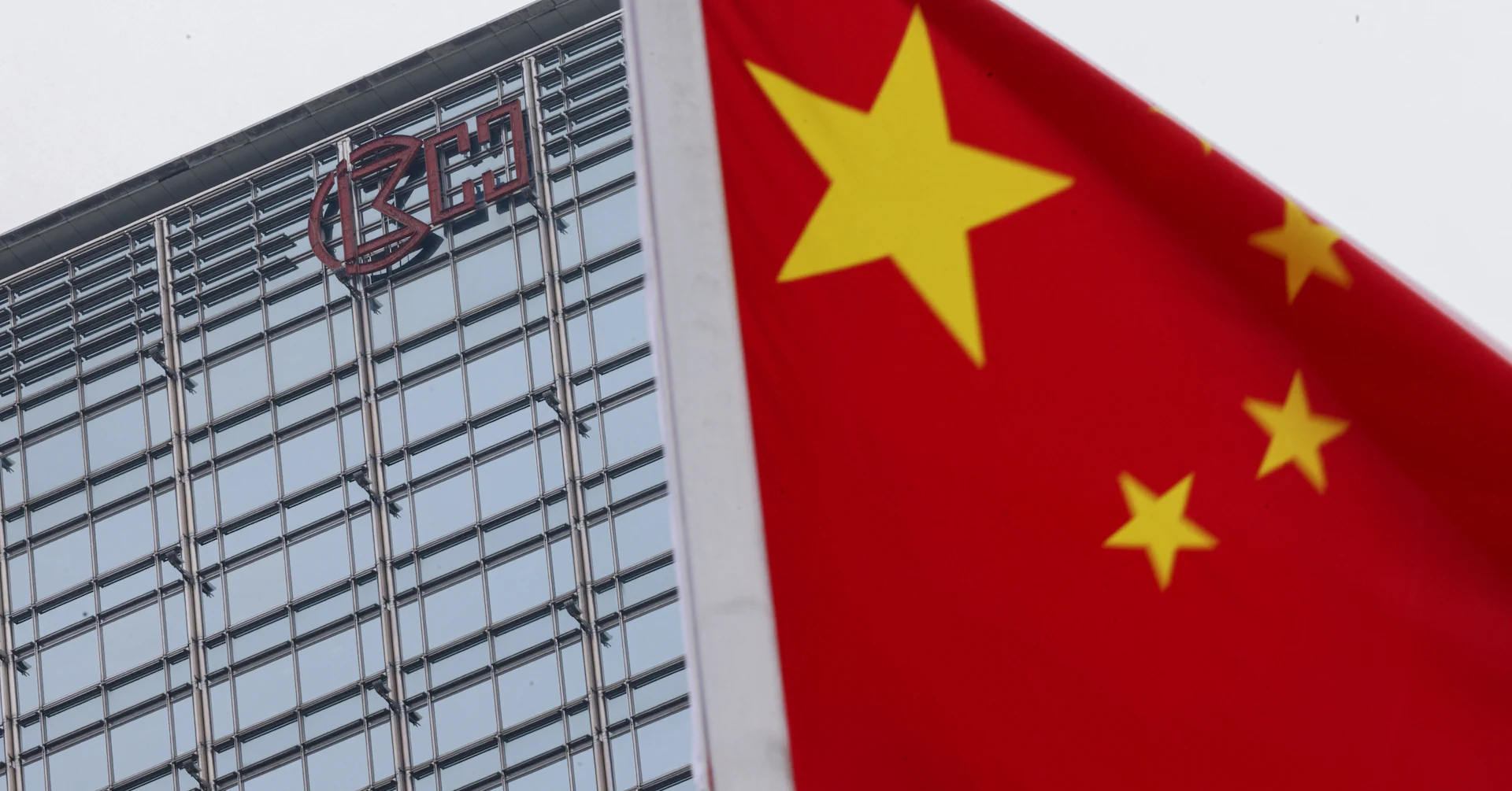 CK Hutchison wants Chinese firm to join bidding for its $22.8 billion ports business