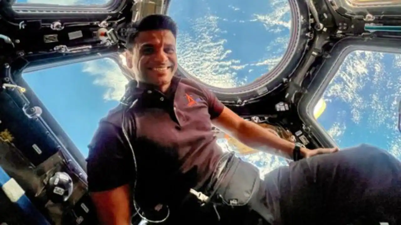 'India still looks saare jahan se acha': Shubhanshu Shukla repeats Rakesh Sharma's words 41 years later, calls Bharat 'confident'
