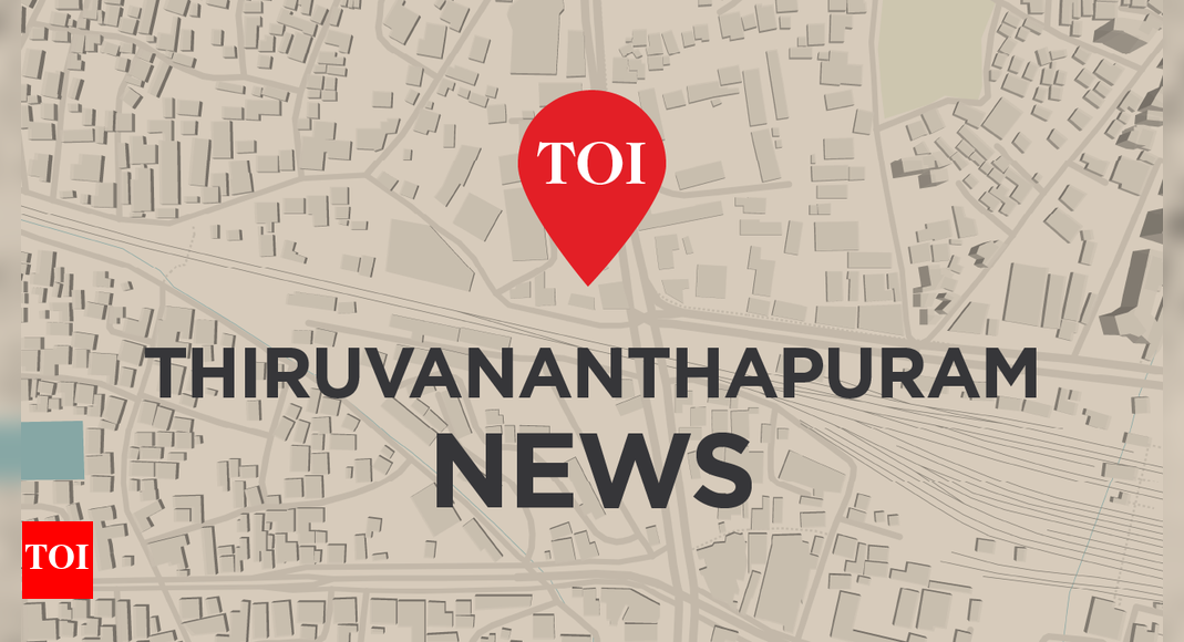 Tharoor criticizes Emergency, Gandhis in article | Thiruvananthapuram News