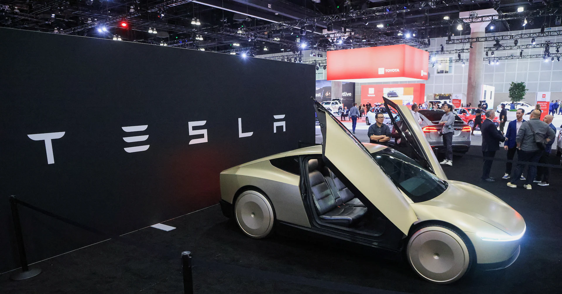 Musk says Tesla, Samsung sign $16.5 billion chip supply deal
