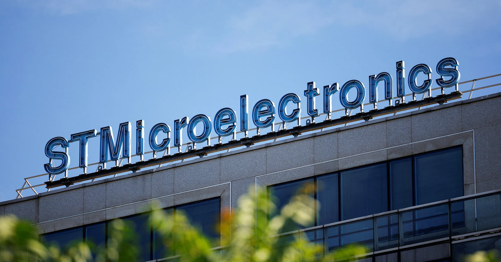 STMicro to buy part of NXP Semiconductors' sensor business for up to $950 million