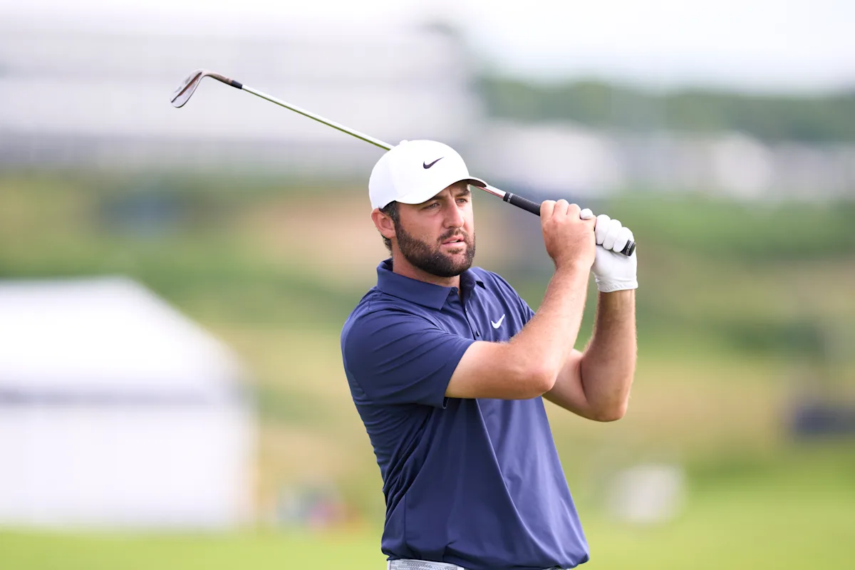 British Open final round live updates, leaderboard: Scottie Scheffler runs away to claim first Claret Jug