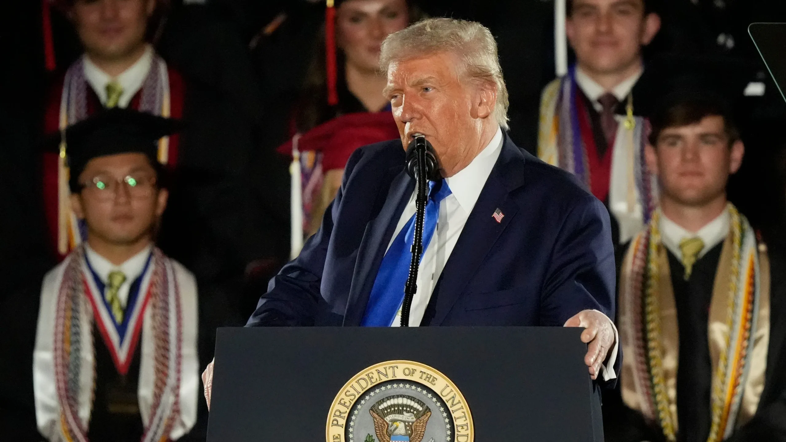 President Trump issues college sports executive order addressing NIL and pay-for-play