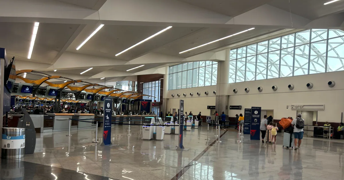 Atlanta airport passengers, staff enjoy busy but quiet July Fourth weekend