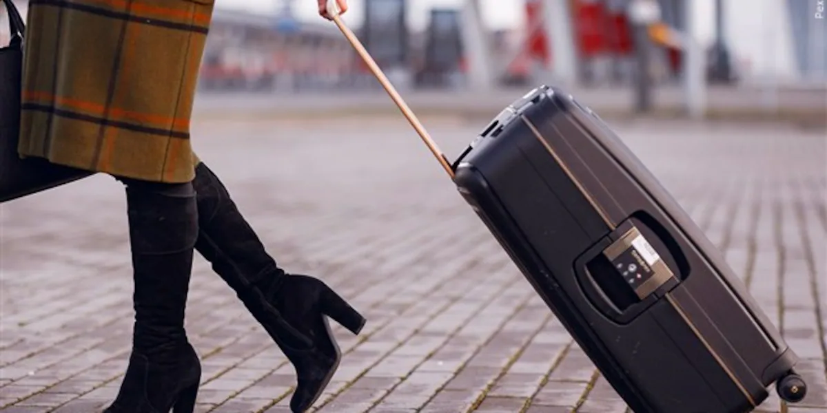 Best Life: Must-have money-saving apps for summer travel
