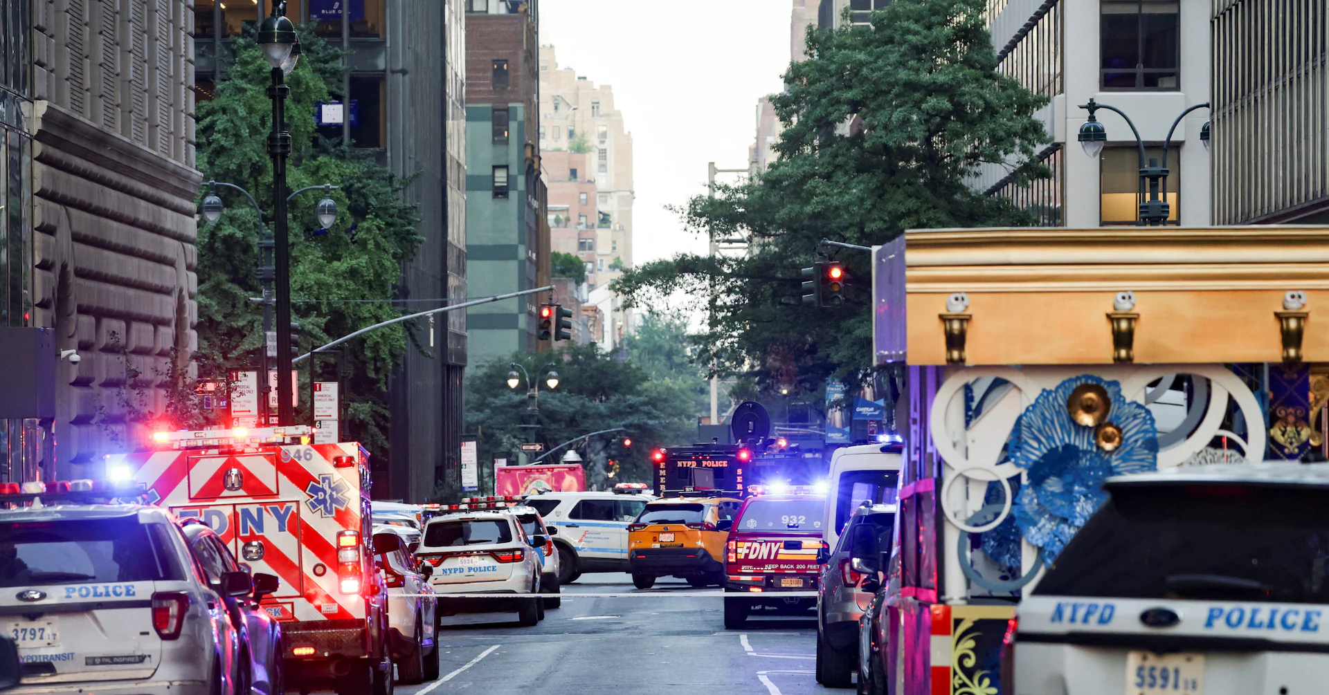 At least three victims shot in mid-Manhattan skyscraper