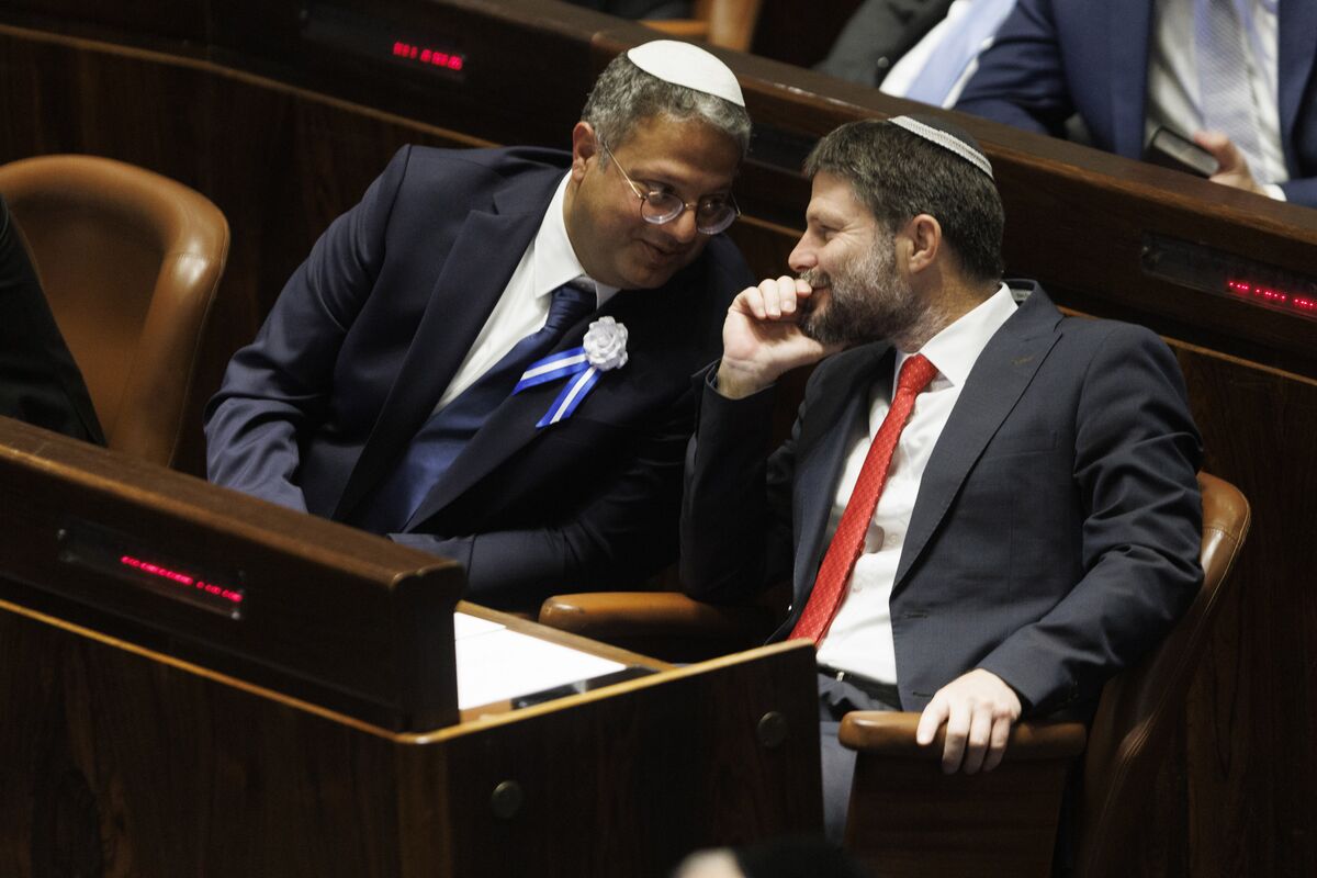 Dutch to Impose Travel Ban on Two Israeli Ministers Over Gaza